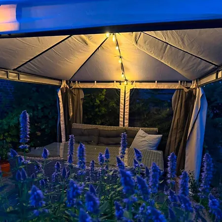 Idyllisches Kleines Mit Tollem Garten 別荘 Lütjenburg